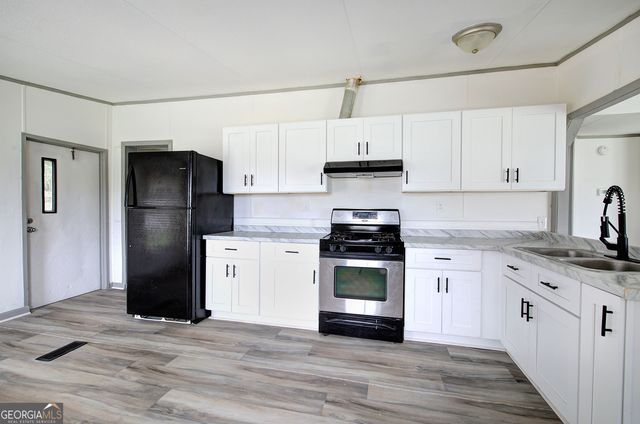 154 Fields Walk, Summerville, GA 30747