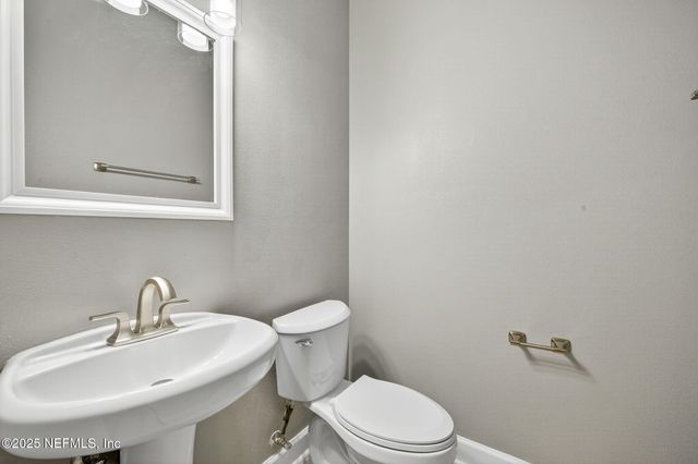 6365 ECLIPSE Circle, Jacksonville, FL 32258