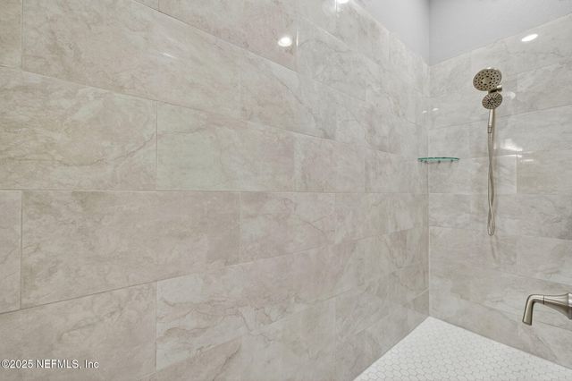 6365 ECLIPSE Circle, Jacksonville, FL 32258