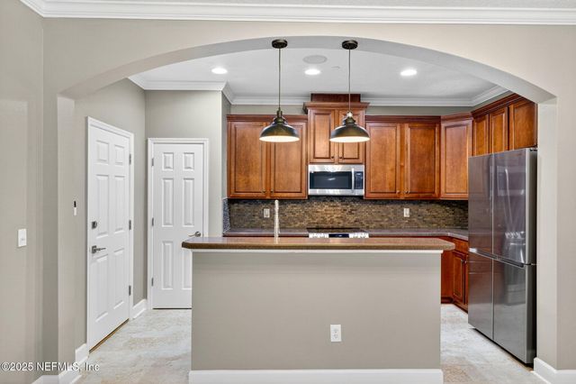 6365 ECLIPSE Circle, Jacksonville, FL 32258