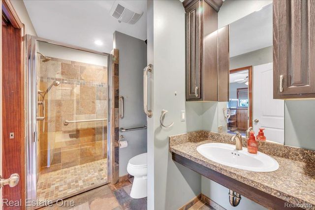 3753 Country View Drive, Oxford Charter Township, MI 48371