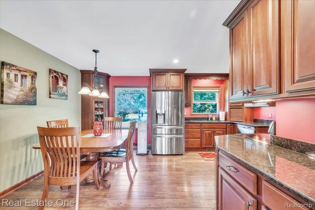 3753 Country View Drive, Oxford Charter Township, MI 48371