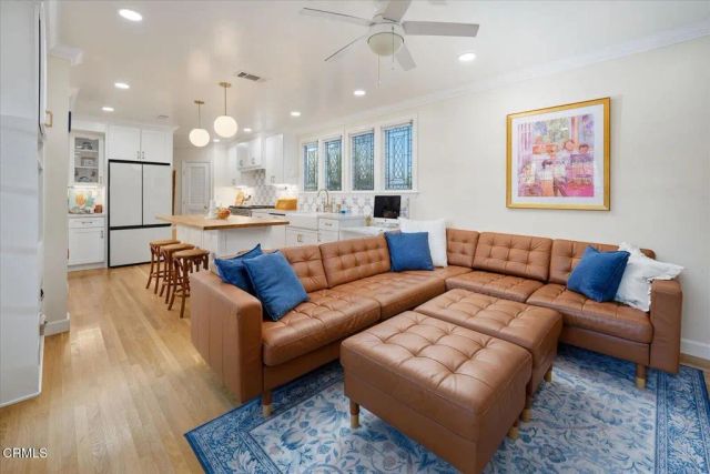 917 E Mountain, Glendale, CA 91207
