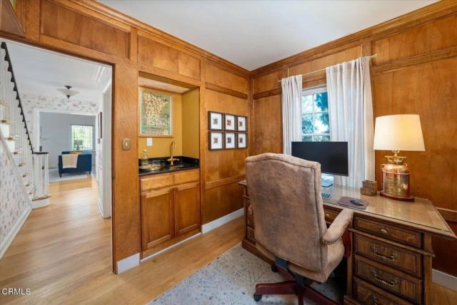 917 E Mountain, Glendale, CA 91207