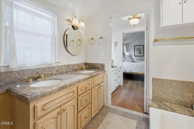 917 E Mountain, Glendale, CA 91207