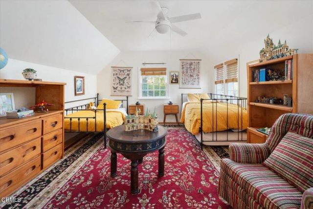 917 E Mountain, Glendale, CA 91207