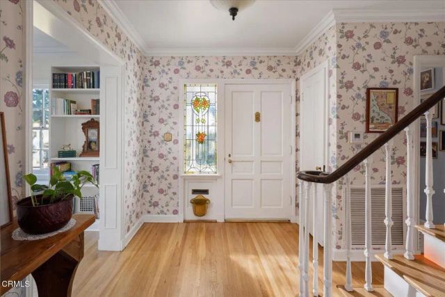 917 E Mountain, Glendale, CA 91207