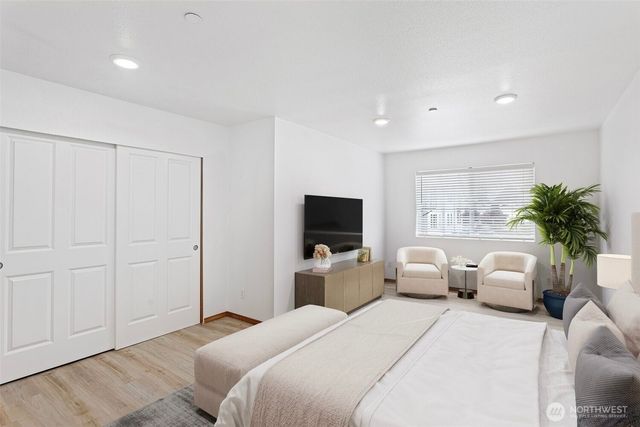 13359 Ambaum Boulevard SW, Burien, WA 98146