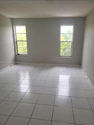 2800 NW 56th Ave E403, Lauderhill, FL 33313