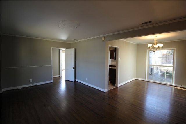 4303 DELMAR Avenue, Dallas, TX 75206