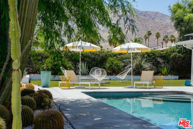 1275 E Sunny Dunes Road, Palm Springs, CA 92264