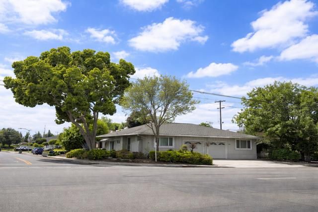 1090 White Drive, Santa Clara, CA 95051