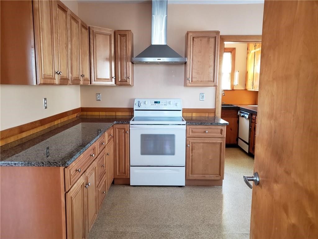 40 East Barrows Street 2, Cumberland, RI 02864