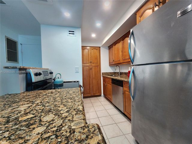 3505 S Ocean Drive 819, Hollywood, FL 33019