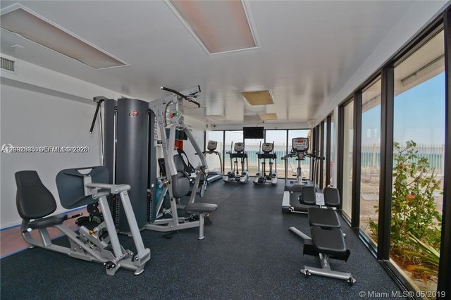 3505 S Ocean Drive 819, Hollywood, FL 33019