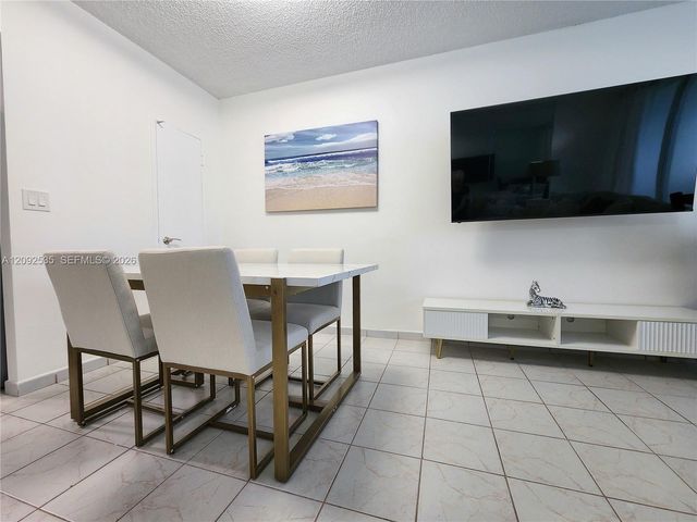 3505 S Ocean Drive 819, Hollywood, FL 33019