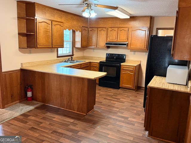 1025 Ralph Mullis Road, Rentz, GA 31075