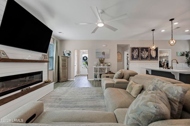 4 Whispering Oaks Circle, Okatie, SC 29909