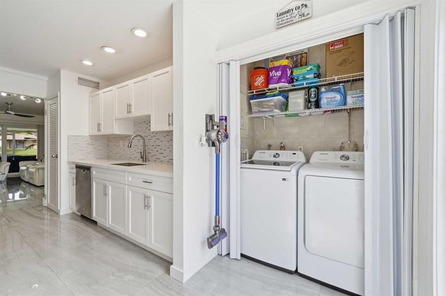 10875 NW 29th Manor 8, Sunrise, FL 33322