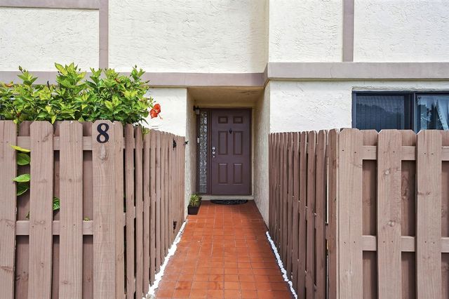 10875 NW 29th Manor 8, Sunrise, FL 33322
