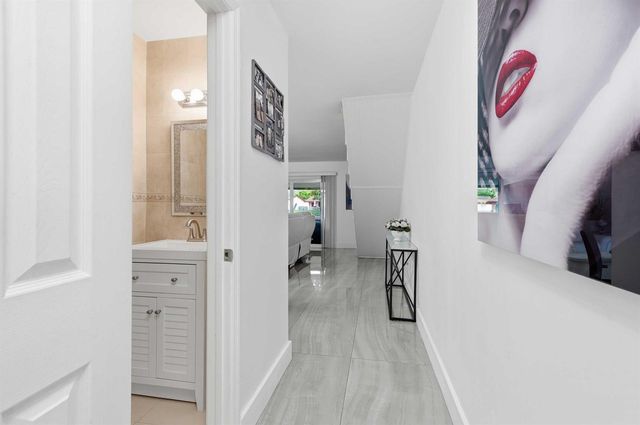 10875 NW 29th Manor 8, Sunrise, FL 33322