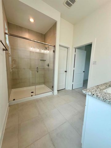 1539 Crystal Stream Drive, Missouri City, TX 77459