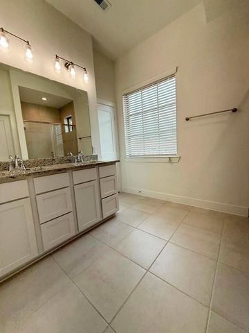 1539 Crystal Stream Drive, Missouri City, TX 77459