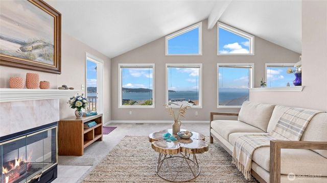 1042 Shorecrest Place, Camano Island, WA 98282