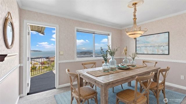 1042 Shorecrest Place, Camano Island, WA 98282