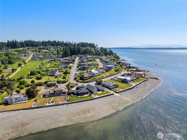 1042 Shorecrest Place, Camano Island, WA 98282