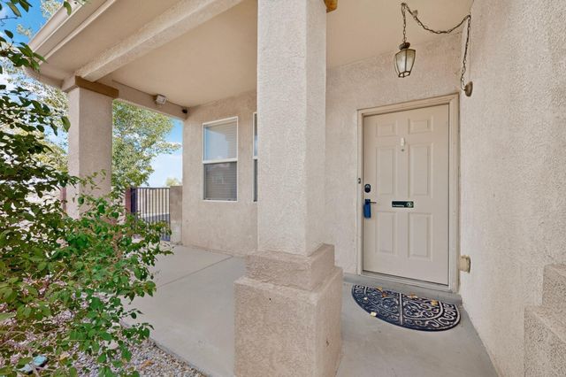 7220 Hearthstone Road NW, Albuquerque, NM 87114