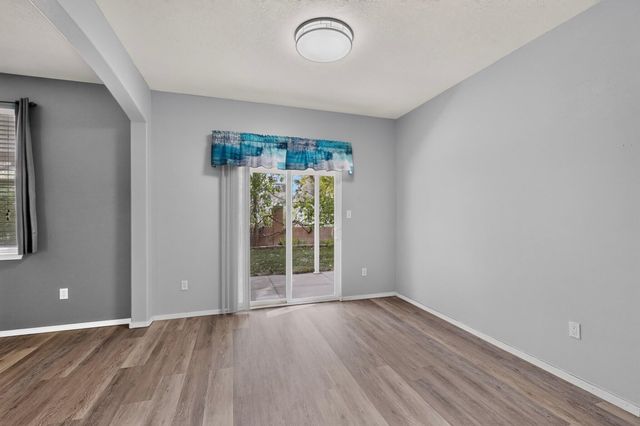 7220 Hearthstone Road NW, Albuquerque, NM 87114