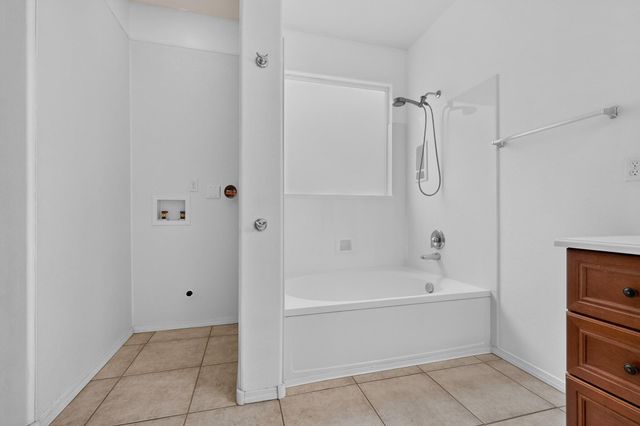 7220 Hearthstone Road NW, Albuquerque, NM 87114