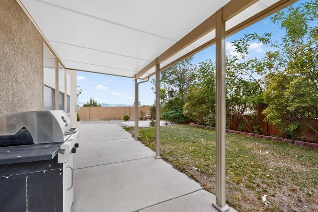 7220 Hearthstone Road NW, Albuquerque, NM 87114