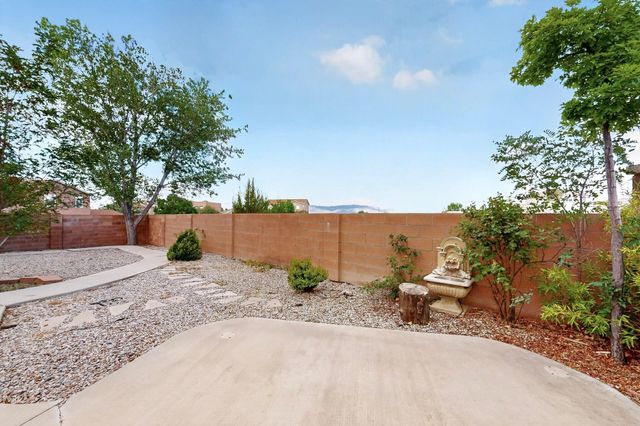 7220 Hearthstone Road NW, Albuquerque, NM 87114