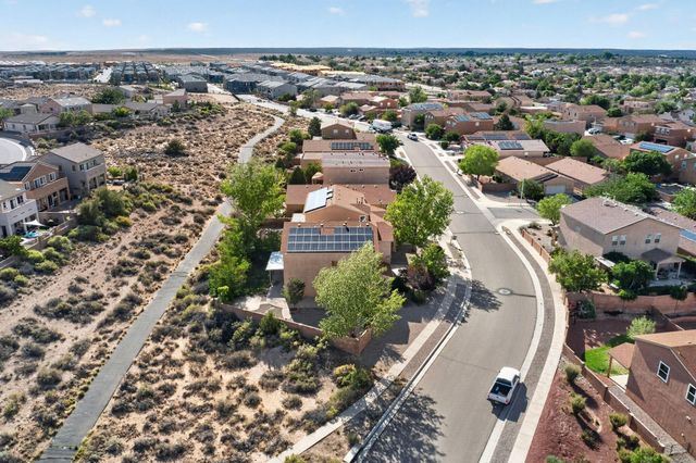 7220 Hearthstone Road NW, Albuquerque, NM 87114