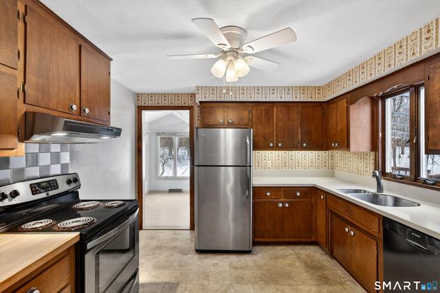 85 Bogel Road, East Haddam, CT 06423