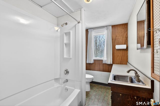 85 Bogel Road, East Haddam, CT 06423