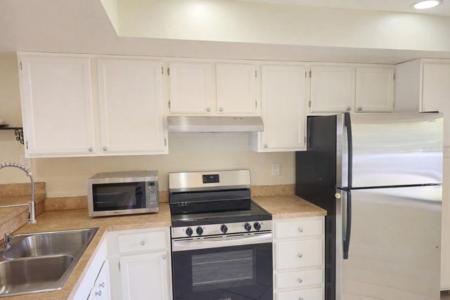 7360 ULMERTON ROAD 20F, Largo, FL 33771