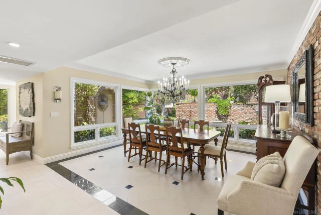 6525 Crystalaire, San Diego, CA 92120