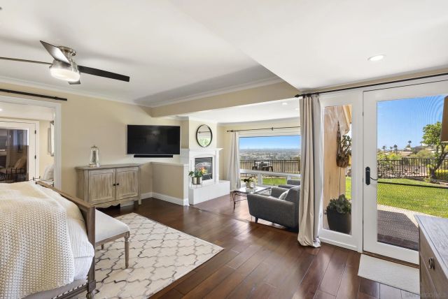 6525 Crystalaire, San Diego, CA 92120