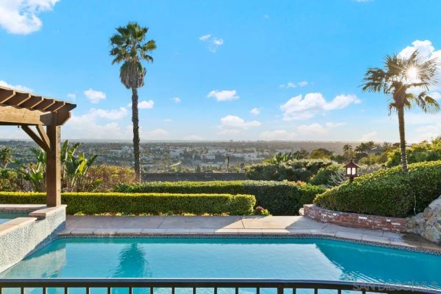 6525 Crystalaire, San Diego, CA 92120