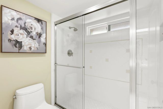 6525 Crystalaire, San Diego, CA 92120