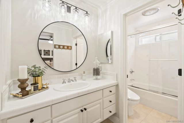 6525 Crystalaire, San Diego, CA 92120