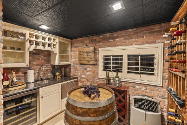 6525 Crystalaire, San Diego, CA 92120