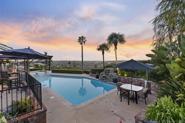 6525 Crystalaire, San Diego, CA 92120