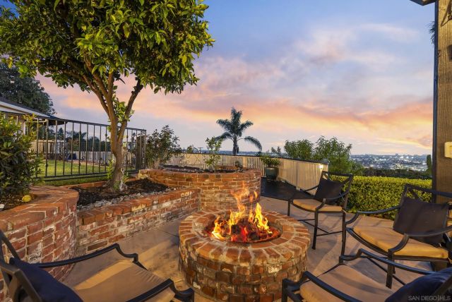 6525 Crystalaire, San Diego, CA 92120