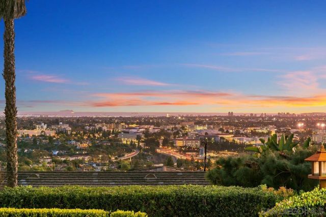 6525 Crystalaire, San Diego, CA 92120