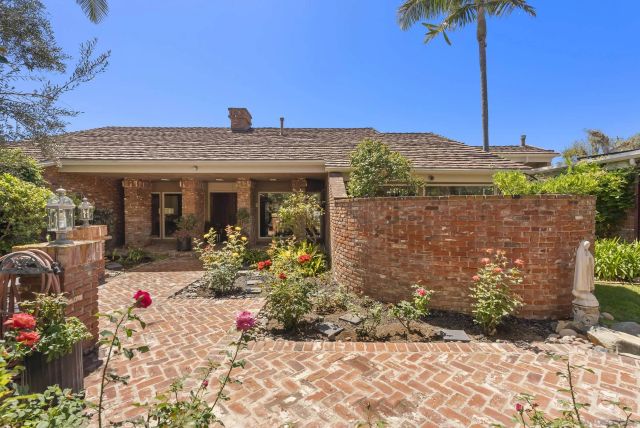 6525 Crystalaire, San Diego, CA 92120