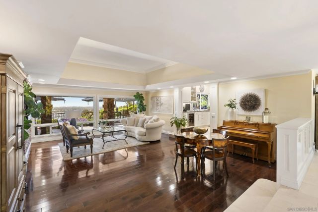 6525 Crystalaire, San Diego, CA 92120